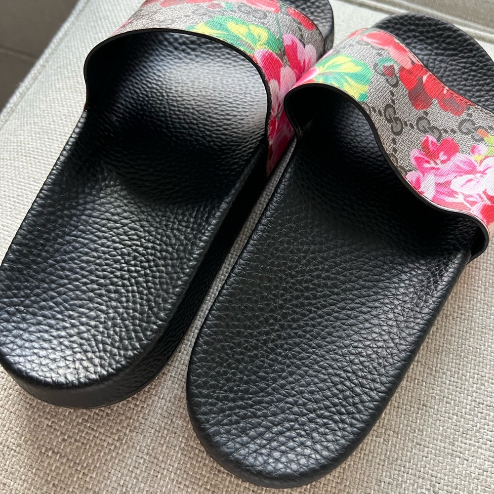 Gucci Supreme Bloom Slide